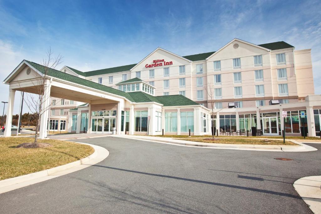 Hilton Garden Inn Dulles North Main image 1